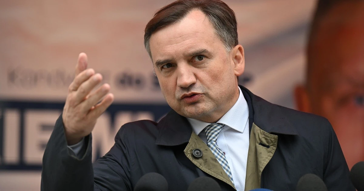 Zbigniew Ziobro nie kryje emocji. 