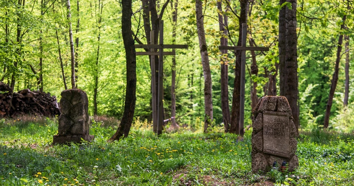 Krwawa niedziela na Wołyniu. Banderowcy otoczyli kościół z Polakami. Rozpoczęła się rzeź