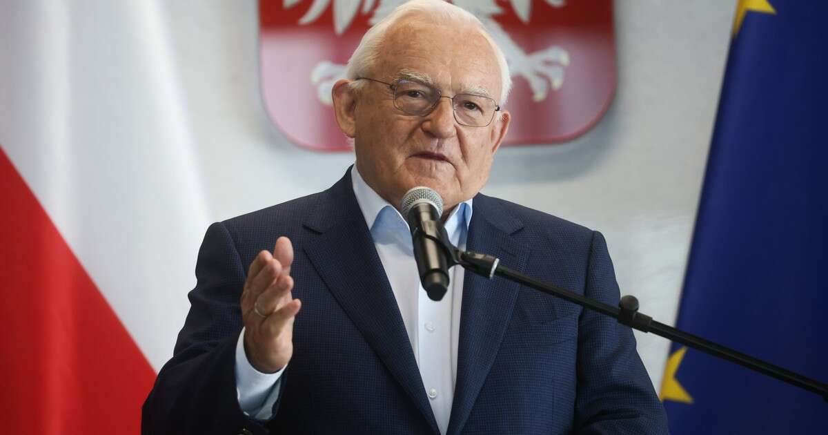 Leszek Miller krytykuje Wołodymyra Zełenskiego. 