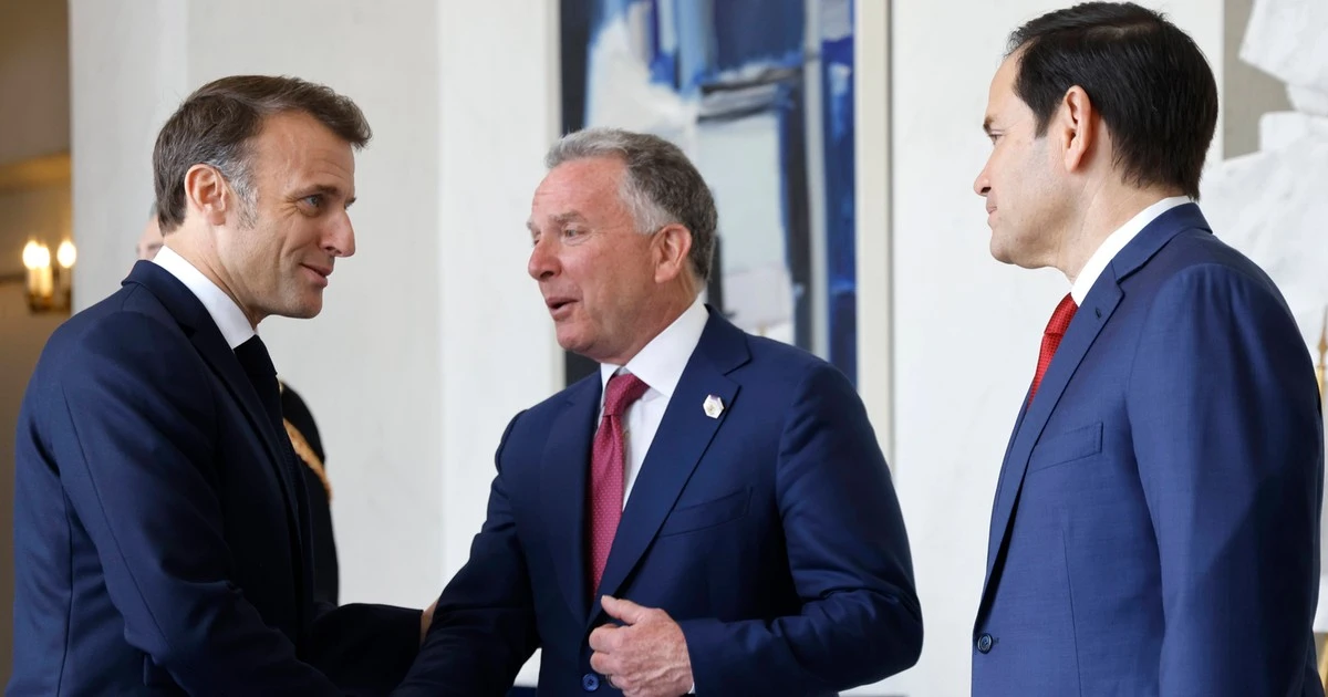 Sekretarz stanu USA gościł w Paryżu. Potem zadzwonił do szefa MSZ Rosji