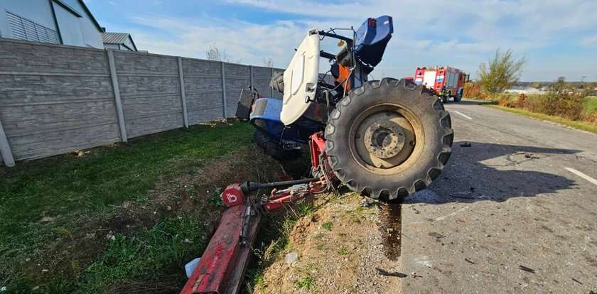 Ciężarówka staranowała ciągnik rolniczy. Prace polowe skończyły się wypadkiem