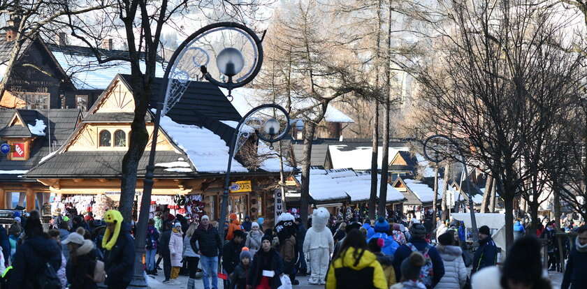 Najazd na Zakopane. Górale aż liczą autokary z tego kraju. 