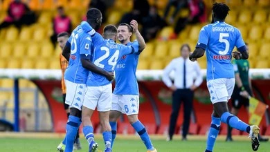 Włochy: Napoli w pogoni za liderem