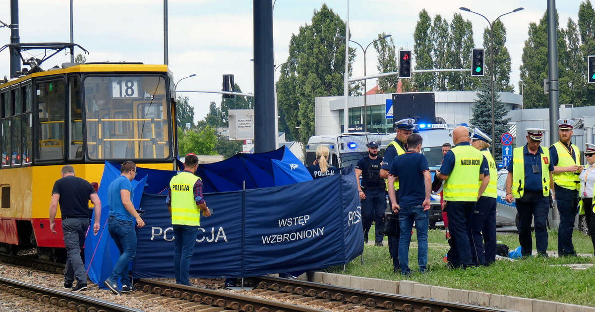 Śmierć 4-latka przytrzaśniętego w drzwiach tramwaju. Szokujące ustalenia prokuratury