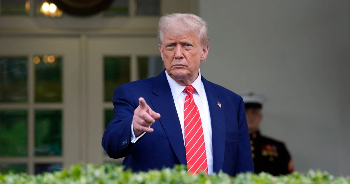 Donald Trump rozważa przyjęcie luksusowego prezentu. 
