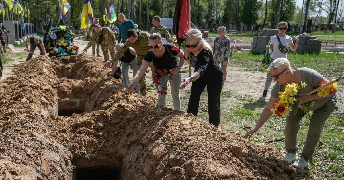Pod przykrywką 