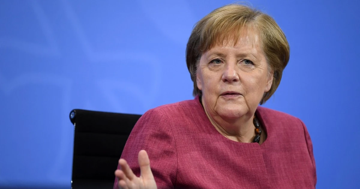 Merkel w ogniu krytyki za słowa o Polsce. 