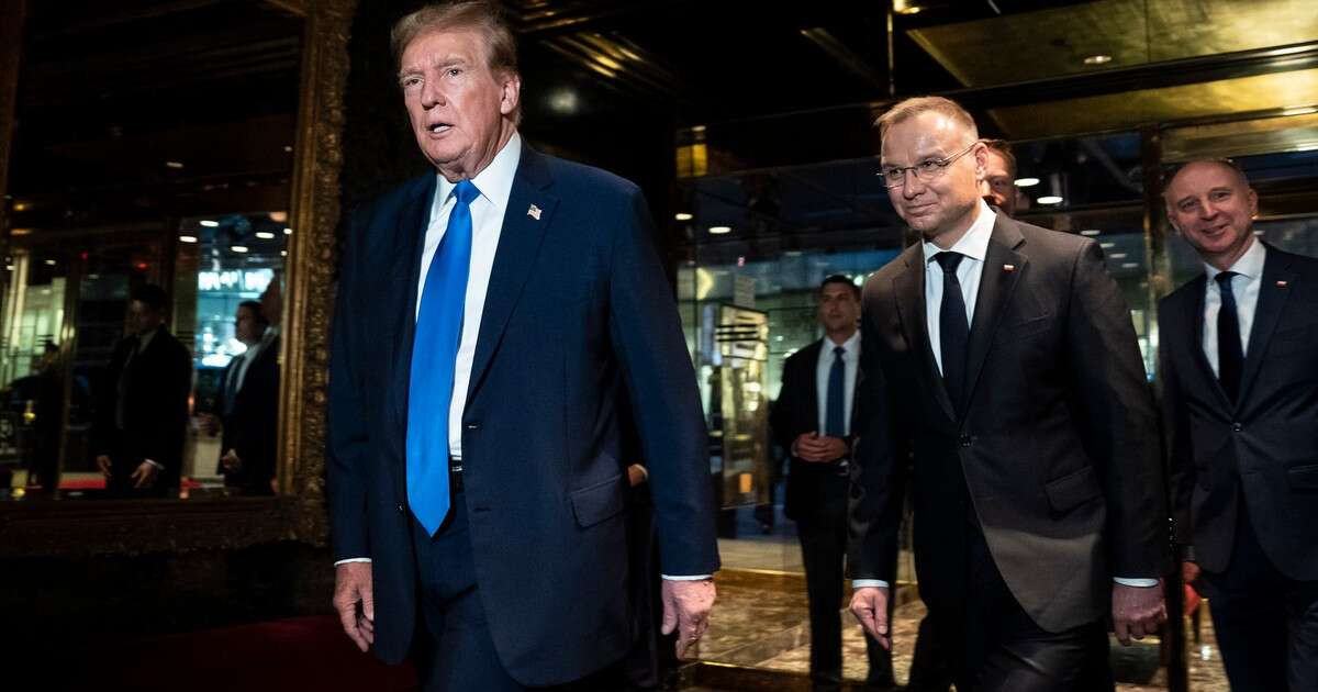 Andrzej Duda miał wpłynąć na Donalda Trumpa. Amerykański dziennikarz opisuje kulisy