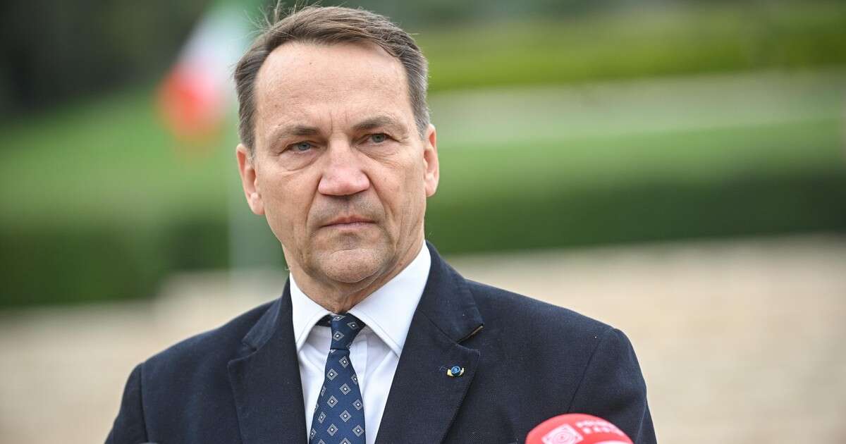 Radosław Sikorski pojedzie do Emiratów. Chodzi o Sebastiana Majtczaka