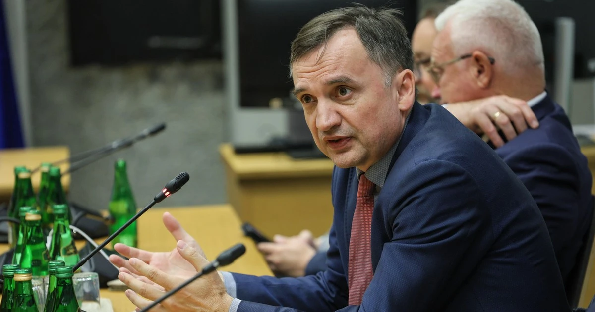 Wniosek o doprowadzenie Zbigniewa Ziobry na komisję śledczą w Sejmie. Poseł nie pojawił się na sali obrad