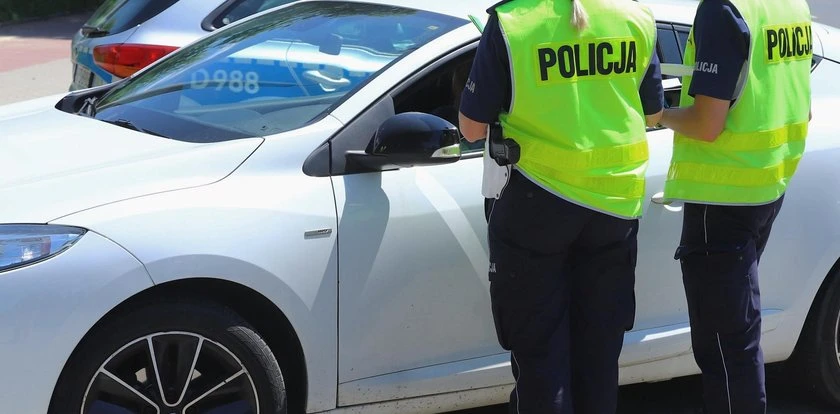 Usłyszał zarzuty za posiadanie narkotyków. Wpadł przez zamknięty kubek termiczny