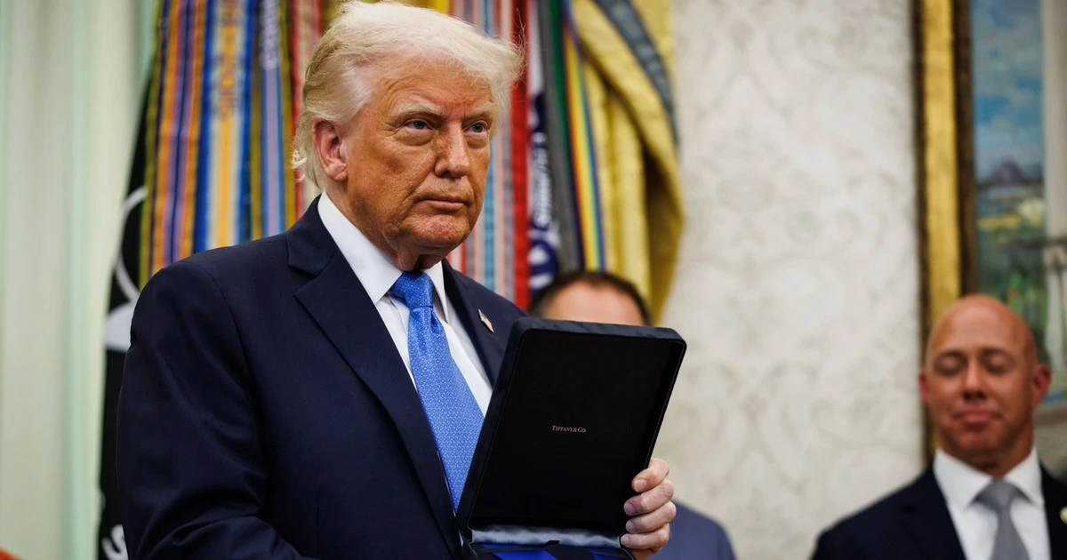 Bloomberg o kulisach narad w USA. 