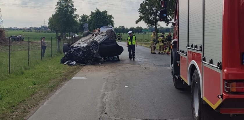 Groźny wypadek koło Płocka. Ciężko ranna kobieta i dwoje dzieci