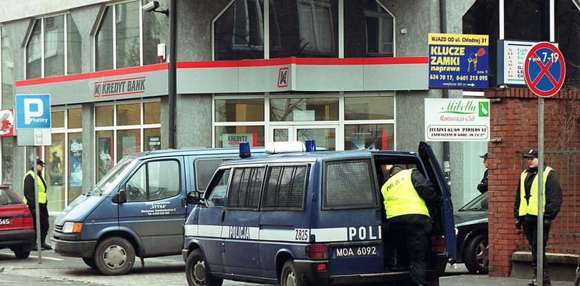 Zwłoki ochroniarza znaleźli w studzience. Były policjant ujawnił kulisy najkrwawszego napadu