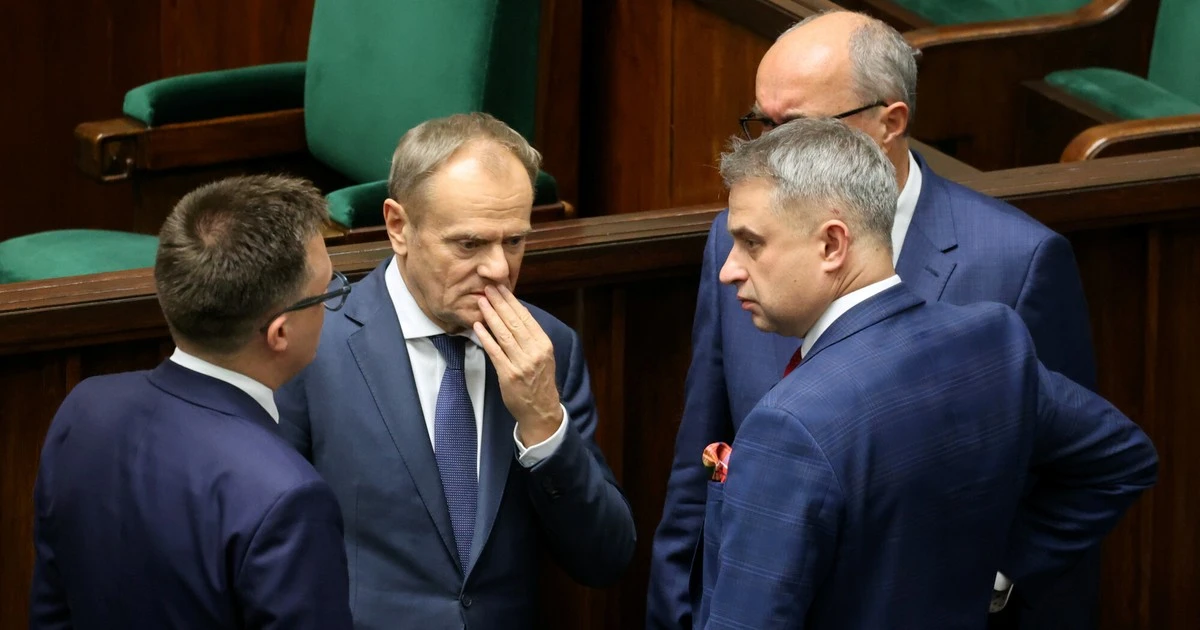 Nowy sondaż partyjny. Ważny koalicjant KO pod progiem