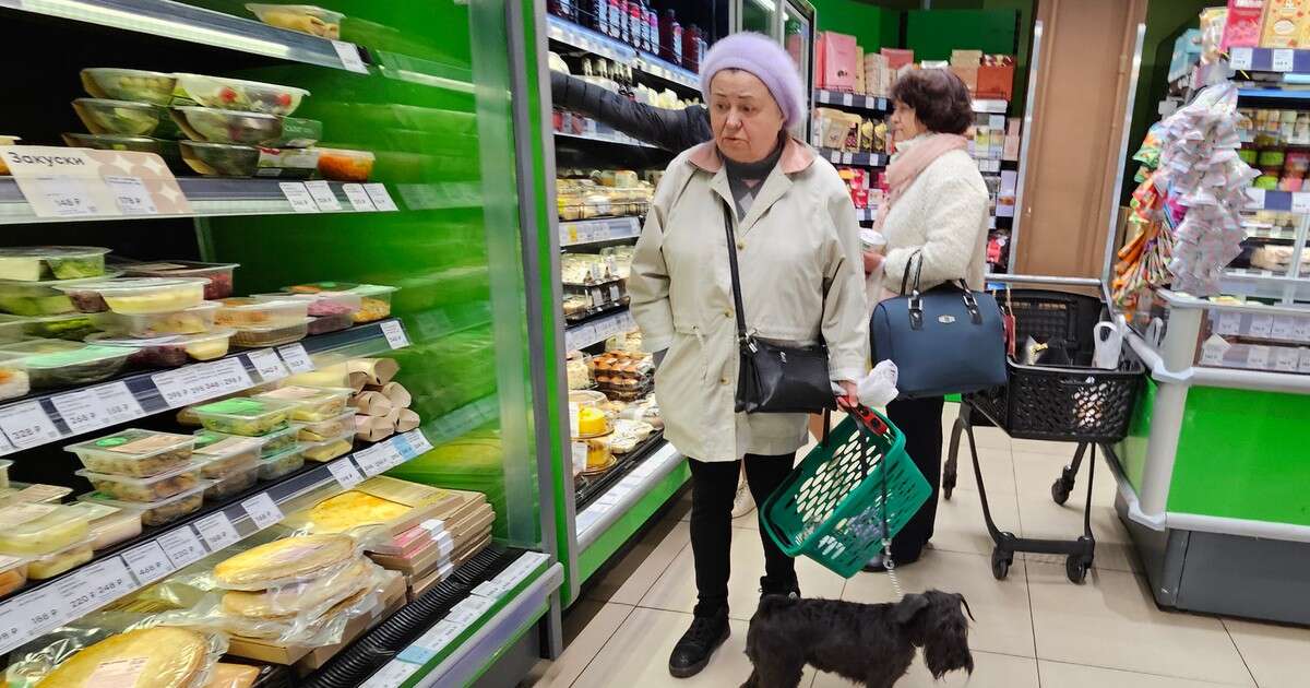 Rosjanie mają powód do zmartwień. Ceny żywności mogą jeszcze bardziej wzrosnąć. Ludzi już nie stać na nowe buty