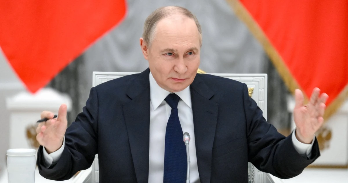 Represje, aresztowania, nacjonalizacja. Putin tworzy 