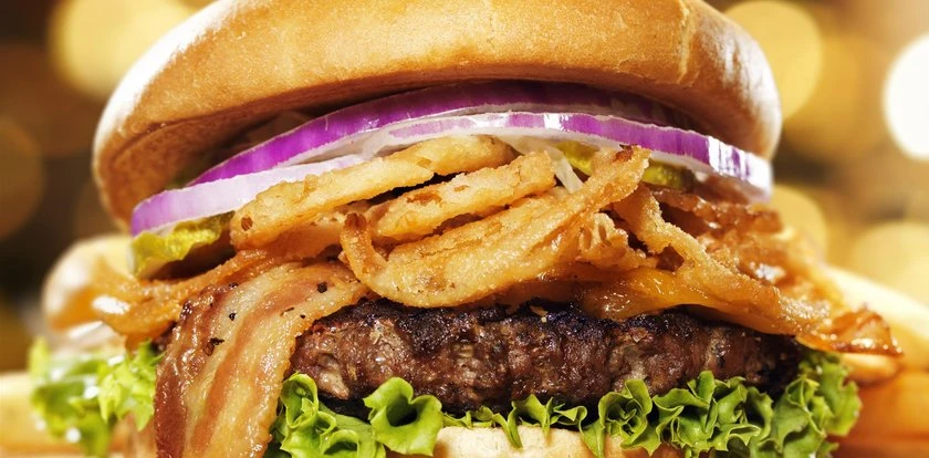 Przerażający, natychmiastowy efekt. To jeden posiłek fast food robi z mózgiem