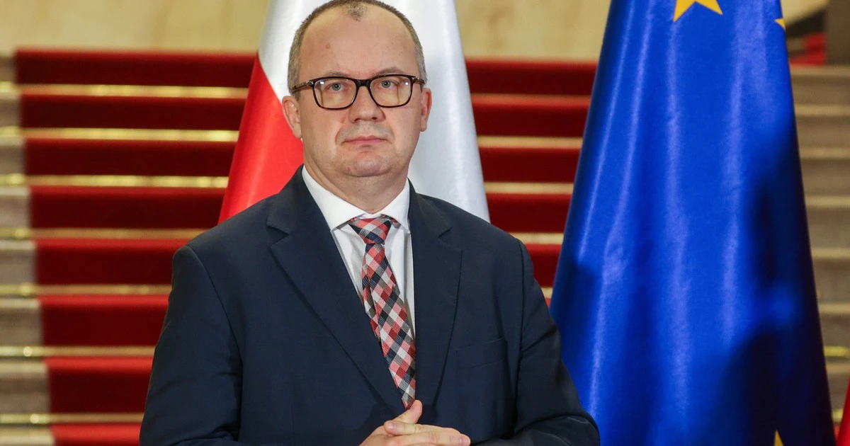 Ostatnie decyzje Adama Bodnara jako ministra. Przekazał pismo Szymonowi Hołowni