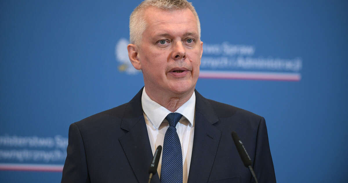 Niemcy podrzucili migrantów do Polski. Tomasz Siemoniak: uważam sprawę za wyjaśnioną