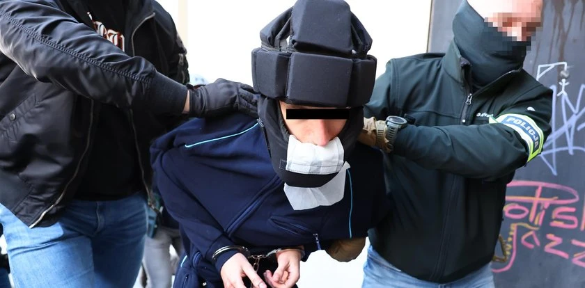 Tak wygląda 22-latek, który odpowiada za tragedię na kampusie UW. Wstrząsające słowa naszego fotoreportera [ZDJĘCIA]