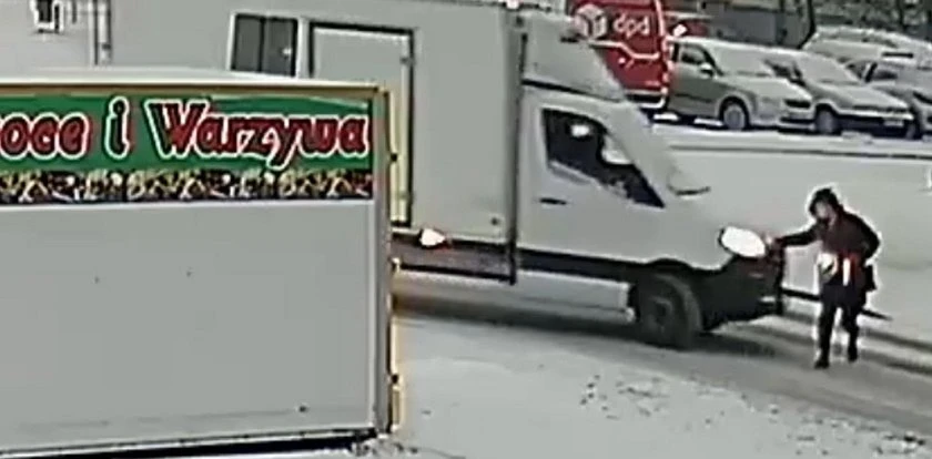Potrącił i odjechał. Przerażające nagranie w sieci