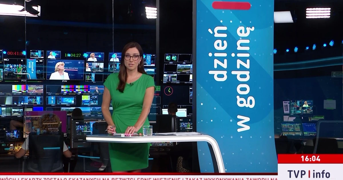 Kompromitująca wpadka na antenie TVP Info. Nagranie niesie się po sieci