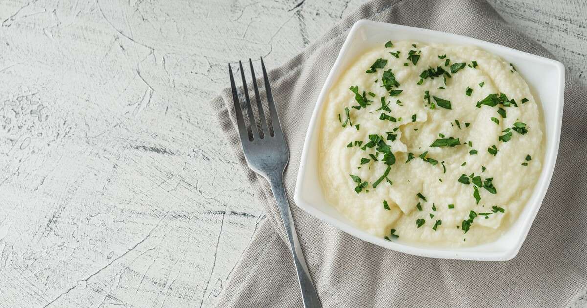 Zamiennik ziemniaków, dzięki któremu schudniesz. Podaj do obiadu