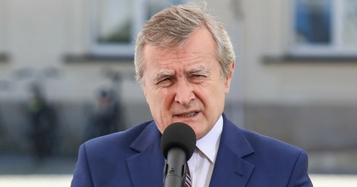 List wicepremiera Glińskiego na koniec roku szkolnego. Ani słowa o aferach