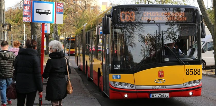 Masz to orzeczenie? W wakacje pojedziesz autobusem i pociągiem niemal za darmo