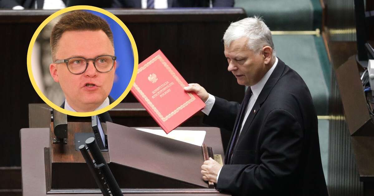 Marek Suski wszedł na mównicę z konstytucją. Nagła deklaracja Szymona Hołowni. 