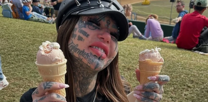 Wydała milion na tatuaże. Teraz naszły ją wątpliwości