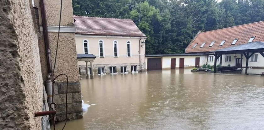 Dramat w Kłodzku. To nie jest zwykłe zdjęcie z powodzi. Kto rozpoznaje te budynki, płacze