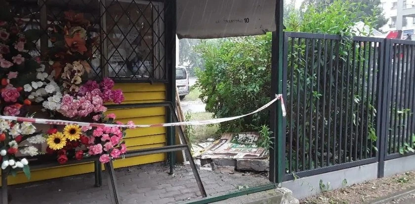 200-kilogramowa, betonowa płyta przygniotła dziecko. 13-latek trafił do szpitala