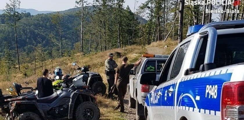 Na leśnej polanie zakopano ciało dziecko. Śledczy podjęli decyzję