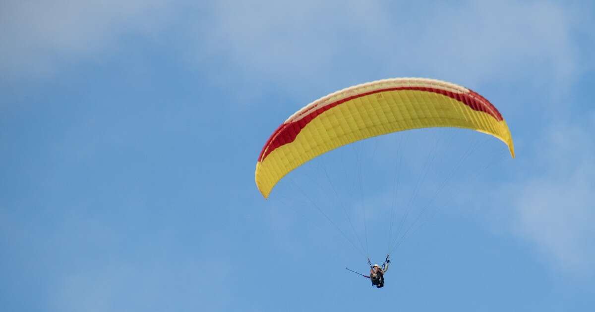 Tragiczny wypadek Polaka w Hiszpanii. Podczas skoku nie otworzył mu się spadochron