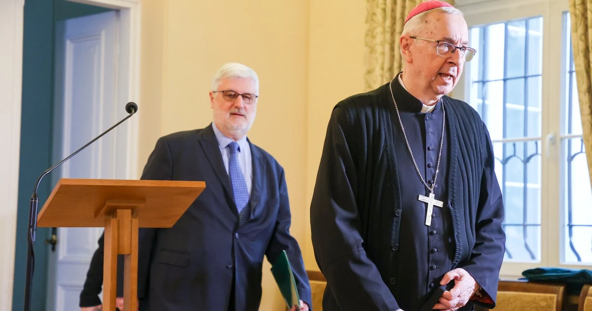 Biskupi chcą przeorać kościelne media. Szef KAI złożył dymisję na znak protestu