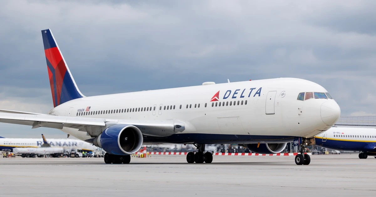 Potężne turbulencje podczas lotu do Amsterdamu. 25 osób w szpitalu