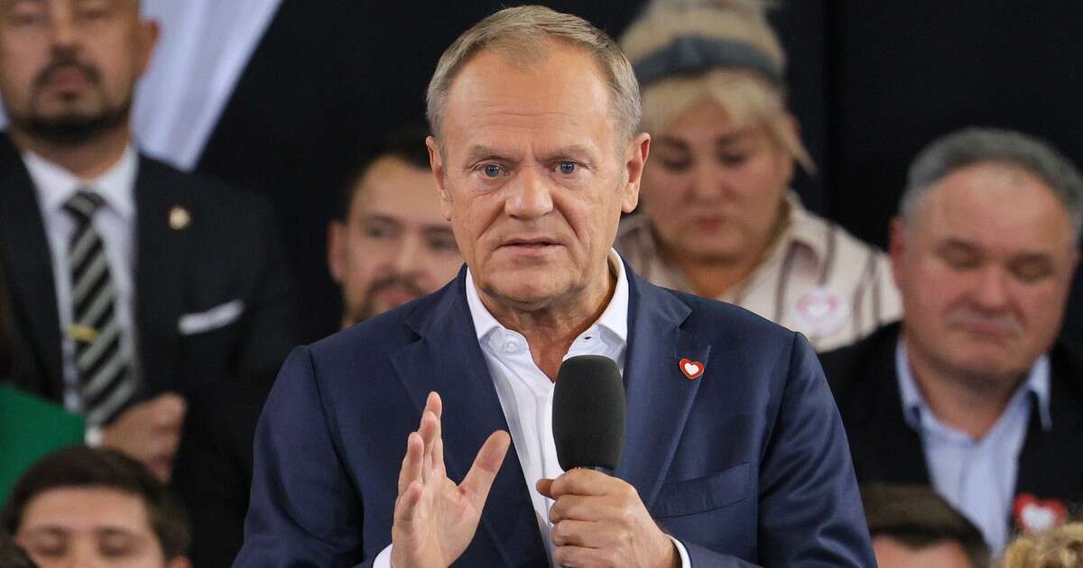 Donald Tusk zarządza zrzutkę w Platformie Obywatelskiej. 