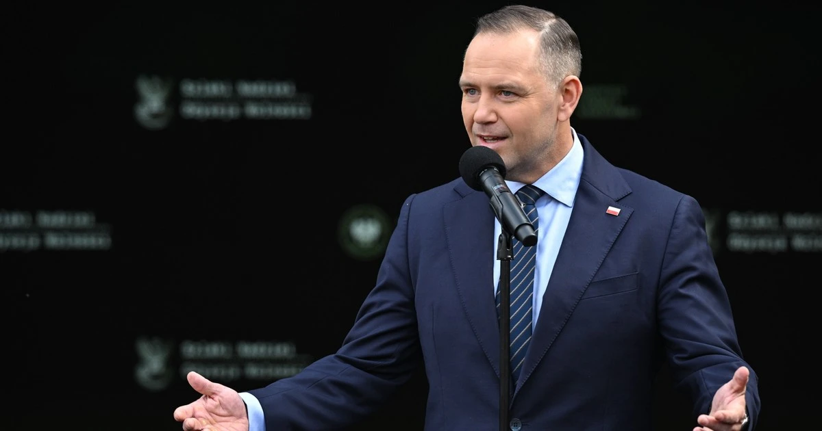 Reuters komentuje zaprzysiężenie Karola Nawrockiego. 