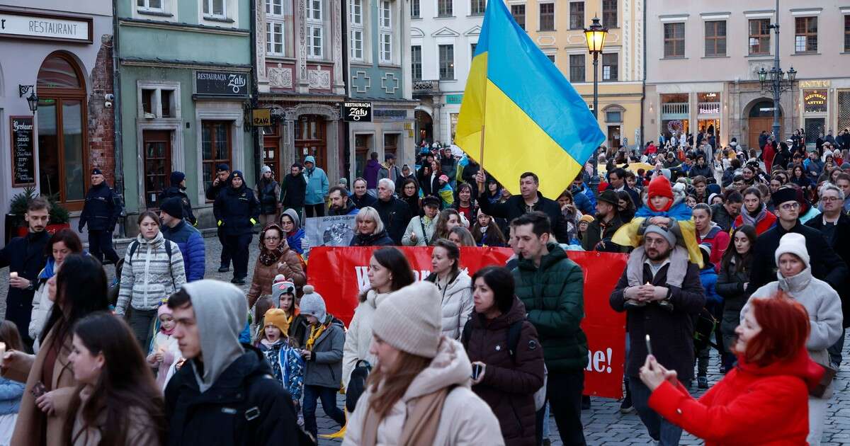 Nowy sondaż w sprawie Ukrainy. Polacy oczekują większej wdzięczności