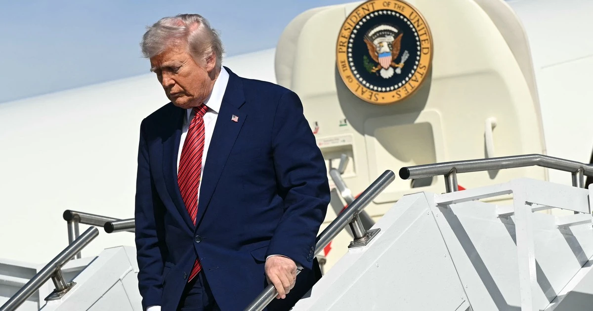 Donald Trump zawsze tchórzy w kwestiach polityki zagranicznej [OPINIA]