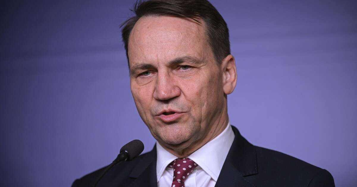 Radosław Sikorski o nowej siedzibie ambasady w Berlinie. 