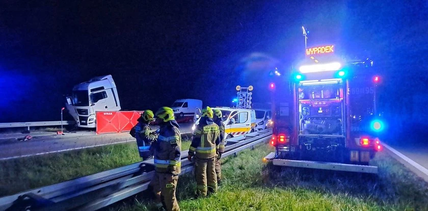 Tak bardzo chcieli go uratować. Tragedia na S8. Zderzyły się dwie ciężarówki. Dramatyczny finał