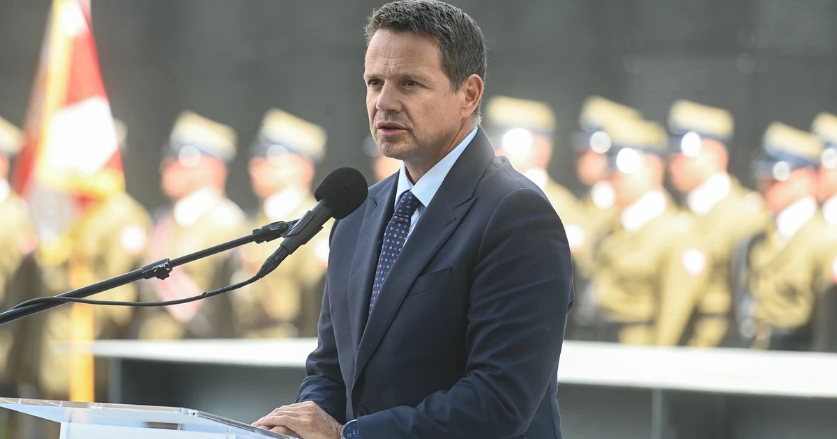 Rafał Trzaskowski na spotkaniu z powstańcami. 