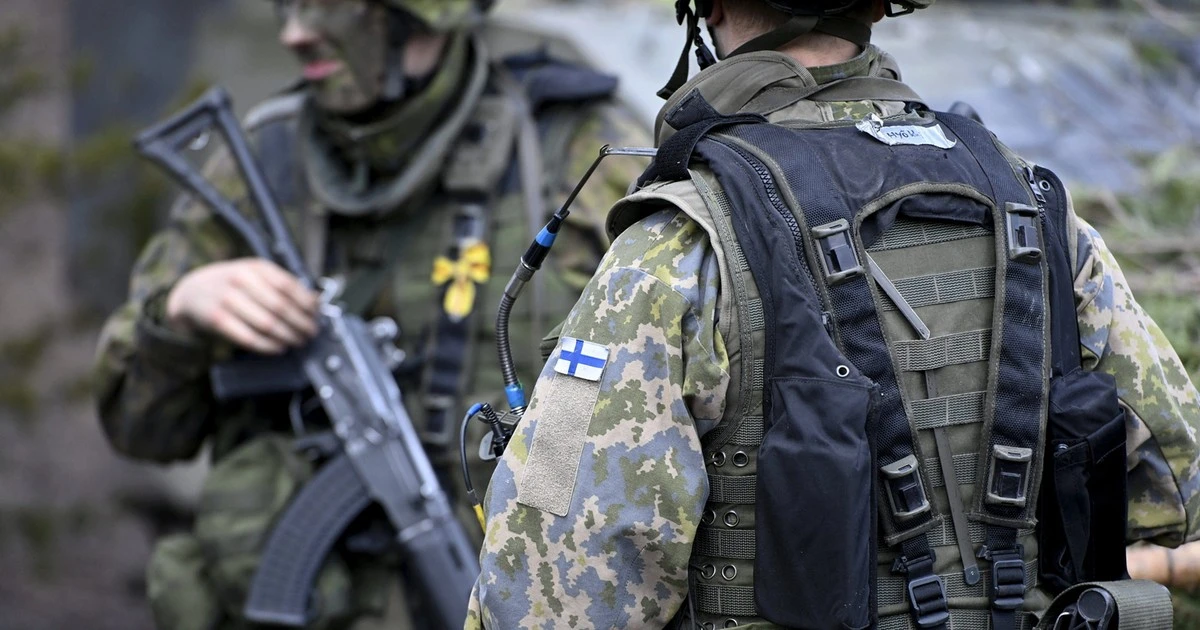 Ten kraj zawstydza całe NATO. W razie wojny stanąłby murem za sojusznikami – i miałby czym ich bronić. 