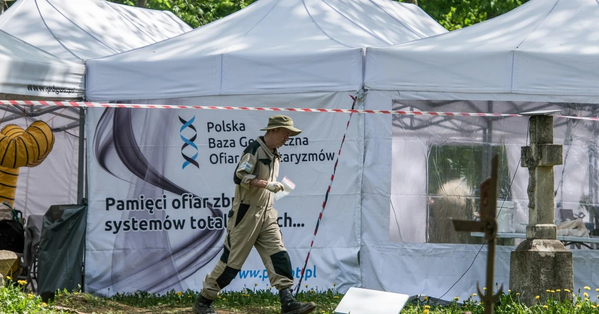 Finałowy etap ekshumacji w Puźnikach. Są nowe informacje o ofiarach zbrodni