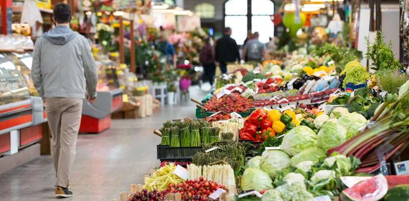 Tych owoców i warzyw nie waż się jeść zimą! Są nafaszerowane pestycydami i chemikaliami