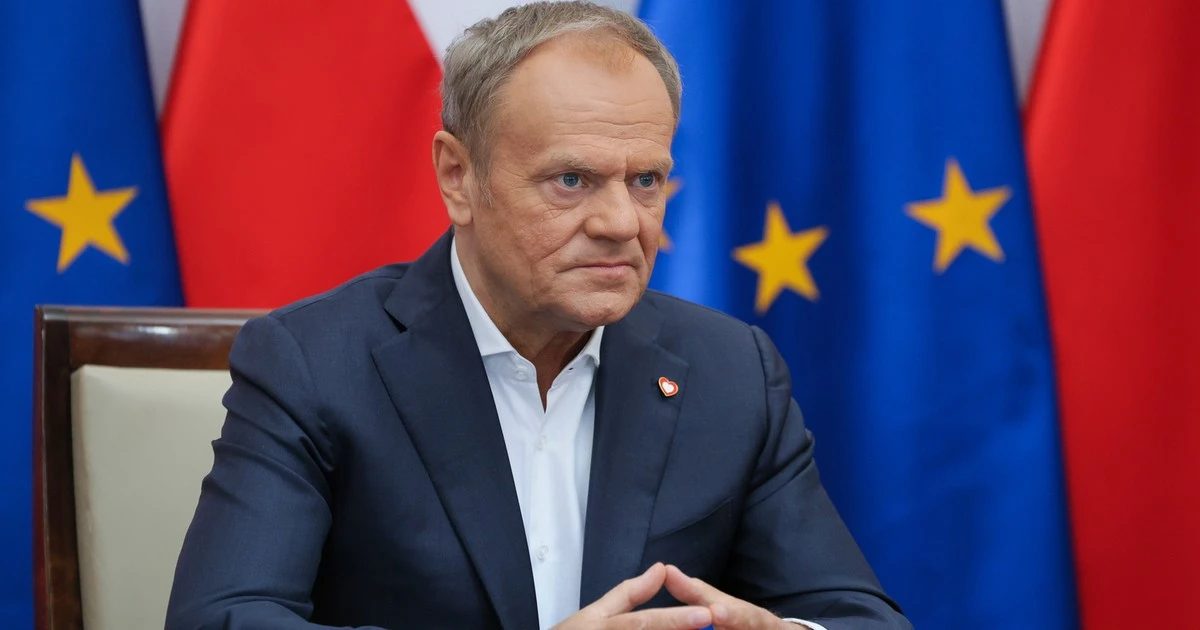 Donald Tusk zaprasza na specjalne obchody. 