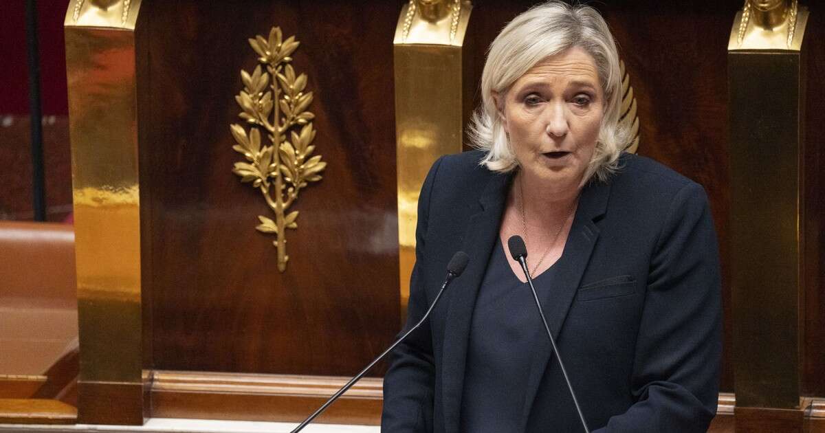 Marine Le Pen przygotowuje się do wyborów prezydenckich. 